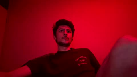 Snapshot of yellowsubmarinex2 chatting on 4, 12, 2024 yellowsubmarinex2 online show from 4, 12, 2024