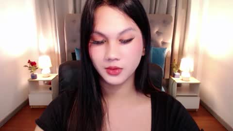 Yen online show from 19, 11, 2025