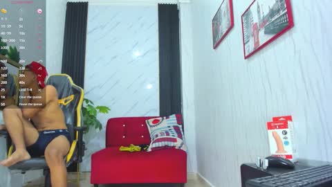 Snapshot of yeps_pluss chatting on 18, 11, 2025 M O R E N O online show from 18, 11, 2025