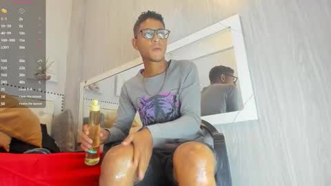 Snapshot of yeps_pluss chatting on 24, 11, 2025 M O R E N O online show from 24, 11, 2025