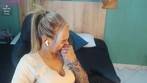 yessika_parker online show from 24, 9, 2025