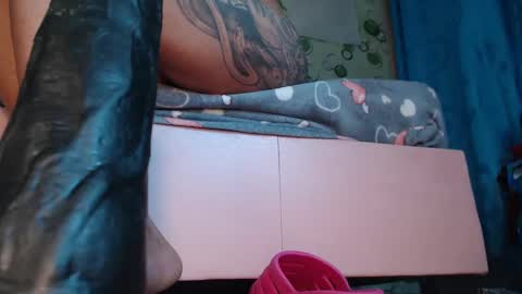 Snapshot of yeyecandy chatting on 24, 10, 2025 yeyecandy online show from 24, 10, 2025