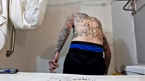 Snapshot of yfwb69xxx chatting on 3, 11, 2025 yfwb69xxx online show from 3, 11, 2025