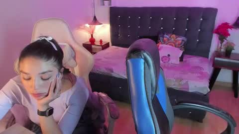 Yiing and yang online show from 18, 9, 2025