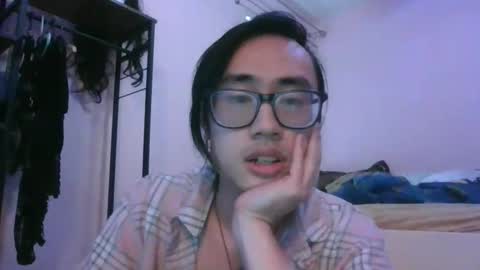 Snapshot of yin476 chatting on 22, 10, 2025 yin476 online show from 22, 10, 2025