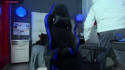 Yiyo online show from 16, 11, 2025