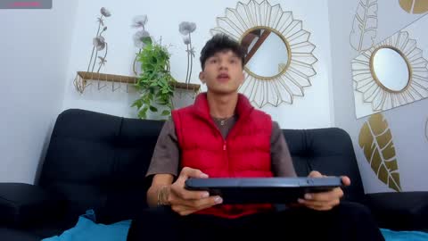 Snapshot of yizus_bonz chatting on 2, 12, 2024 yizus_bonz online show from 2, 12, 2024