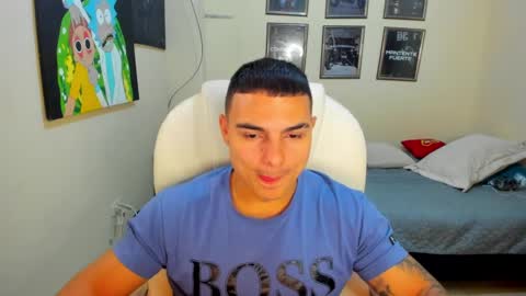 Snapshot of yker18 chatting on 6, 3, 2025 yker online show from 6, 3, 2025