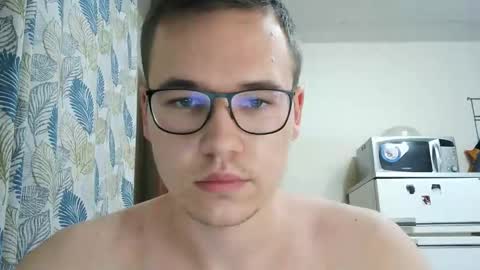 Yminoske online show from 3, 12, 2025