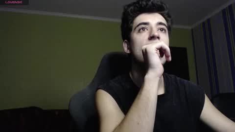 Snapshot of yofukashi chatting on 13, 10, 2025 yofukashi online show from 13, 10, 2025