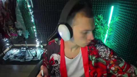 You can ask my name in pm online show from 6, 11, 2025