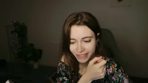 yoka_paradoxxx online show from 18, 11, 2025