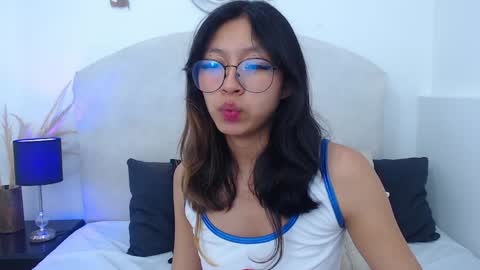 Yommi Winx online show from 1, 2, 2025