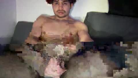 YooitssJ online show from 17, 2, 2025