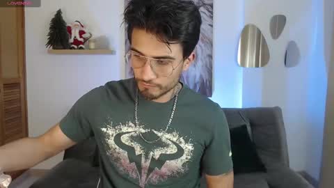 Snapshot of yoshy_man chatting on 31, 12, 2024 yoshy_man online show from 31, 12, 2024