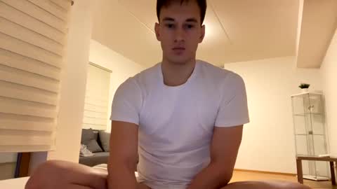 Snapshot of youcan__ chatting on 4, 2, 2025 youcan__ online show from 4, 2, 2025