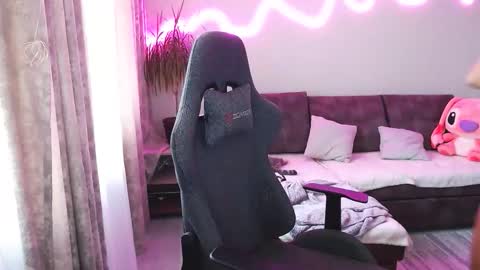 Bella online show from 26, 10, 2025