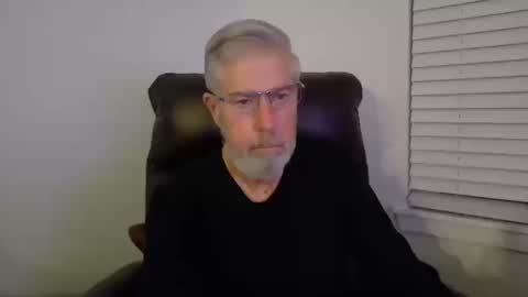 Snapshot of yougogirl_3 chatting on 16, 10, 2025 Colorado Guy Straight online show from 16, 10, 2025