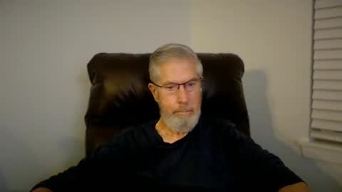 Snapshot of yougogirl_3 chatting on 18, 10, 2025 Colorado Guy Straight online show from 18, 10, 2025