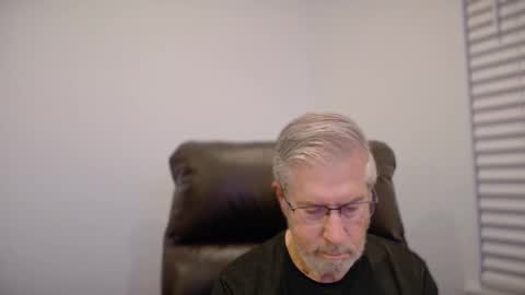 Snapshot of yougogirl_3 chatting on 13, 11, 2025 Colorado Guy Straight online show from 13, 11, 2025