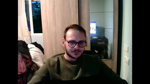 Snapshot of younromki chatting on 15, 2, 2026 A... online show from 15, 2, 2026