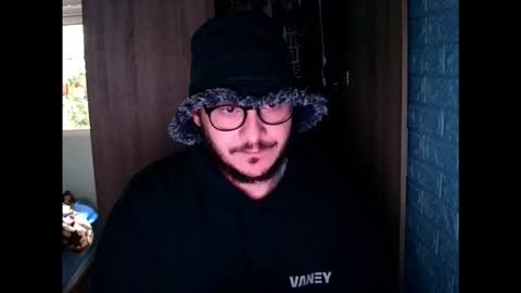 Snapshot of younromki chatting on 26, 3, 2026 A... online show from 26, 3, 2026