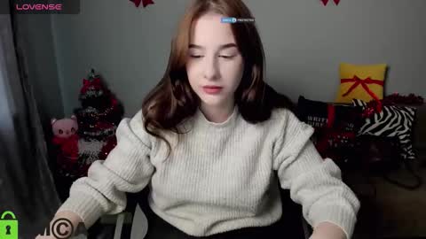 Snapshot of your_aleksa chatting on 17, 12, 2025 Aleksa online show from 17, 12, 2025