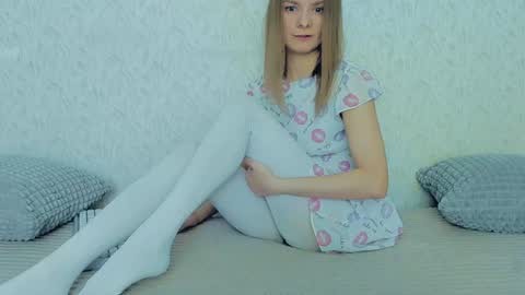 Lily online show from 20, 1, 2025