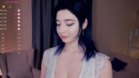 Lina online show from 5, 2, 2025