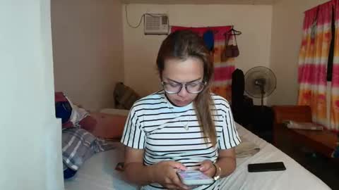 your_dreamgirlxxx69 online show from 8, 2, 2026