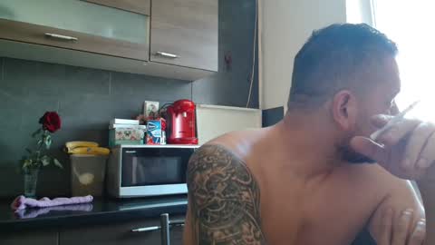 Eva and Jhony online show from 10, 2, 2025