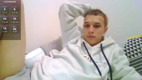 Snapshot of your_honeyy chatting on 13, 11, 2025 Mark online show from 13, 11, 2025