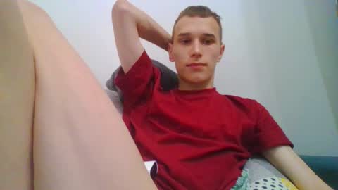 Snapshot of your_honeyy chatting on 16, 11, 2025 Mark online show from 16, 11, 2025