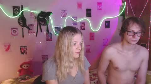 Snapshot of your_horny_friends chatting on 16, 10, 2025 Your Horny Friends online show from 16, 10, 2025