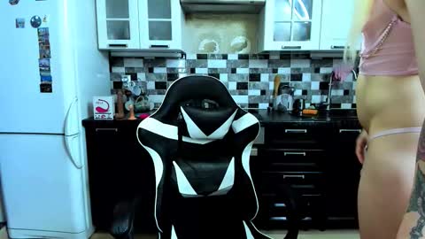 Snapshot of your_hotcutie chatting on 11, 11, 2025 Jane online show from 11, 11, 2025