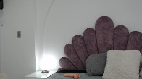 Snapshot of your_lady_milf chatting on 16, 2, 2025 your_lady_milf online show from 16, 2, 2025
