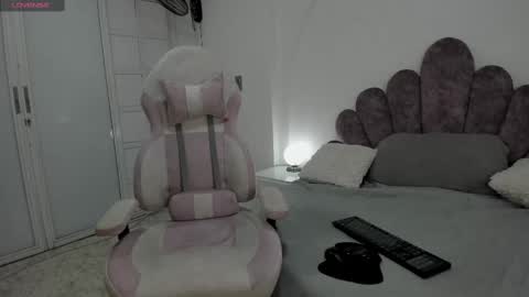 Snapshot of your_lady_milf chatting on 20, 2, 2025 your_lady_milf online show from 20, 2, 2025