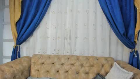 Snapshot of your_lady_milf chatting on 4, 3, 2025 your_lady_milf online show from 4, 3, 2025