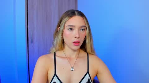 Snapshot of your_little_ chatting on 5, 12, 2024 your_little_ online show from 5, 12, 2024