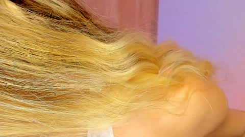 Snapshot of your_little_ chatting on 13, 12, 2024 your_little_ online show from 13, 12, 2024