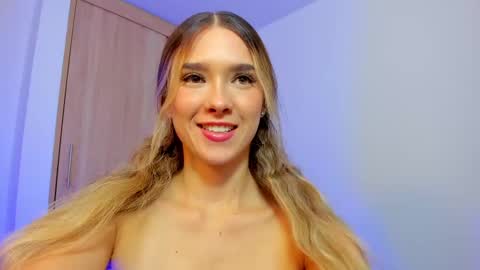 Snapshot of your_little_ chatting on 17, 2, 2025 your_little_ online show from 17, 2, 2025