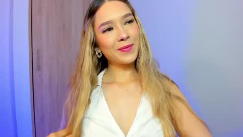 Snapshot of your_little_ chatting on 18, 2, 2025 your_little_ online show from 18, 2, 2025