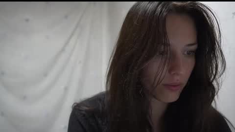 Snapshot of your_little_flexible_girl chatting on 12, 10, 2025 Meri online show from 12, 10, 2025