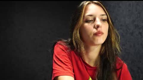 Snapshot of your_little_flexible_girl chatting on 15, 11, 2025 Meri online show from 15, 11, 2025