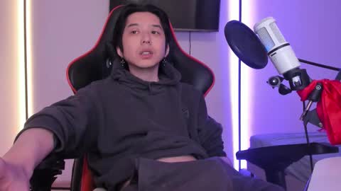 Snapshot of your_little_twink chatting on 18, 10, 2025 Han online show from 18, 10, 2025