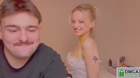 your_molly_mark online show from 16, 12, 2025