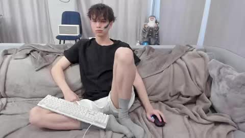 your_shy_guy online show from 7, 3, 2025