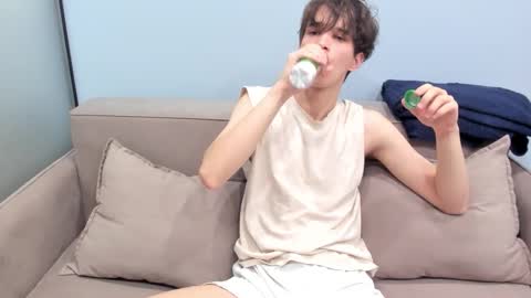 your_shy_guy online show from 9, 9, 2025