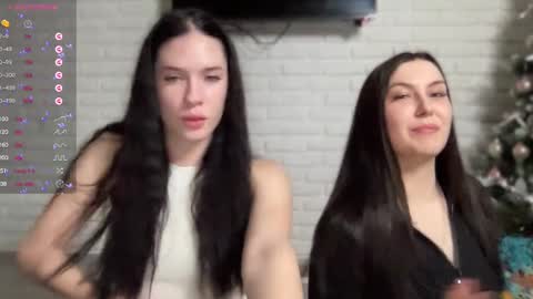 Mia  online show from 25, 1, 2025