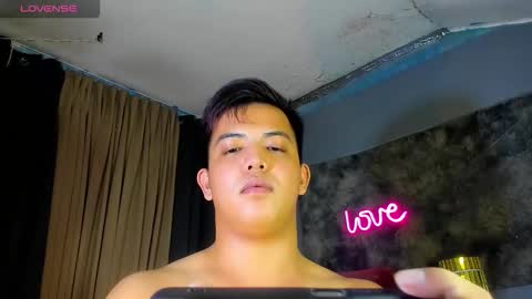 yourasian_bradley online show from 3, 2, 2026